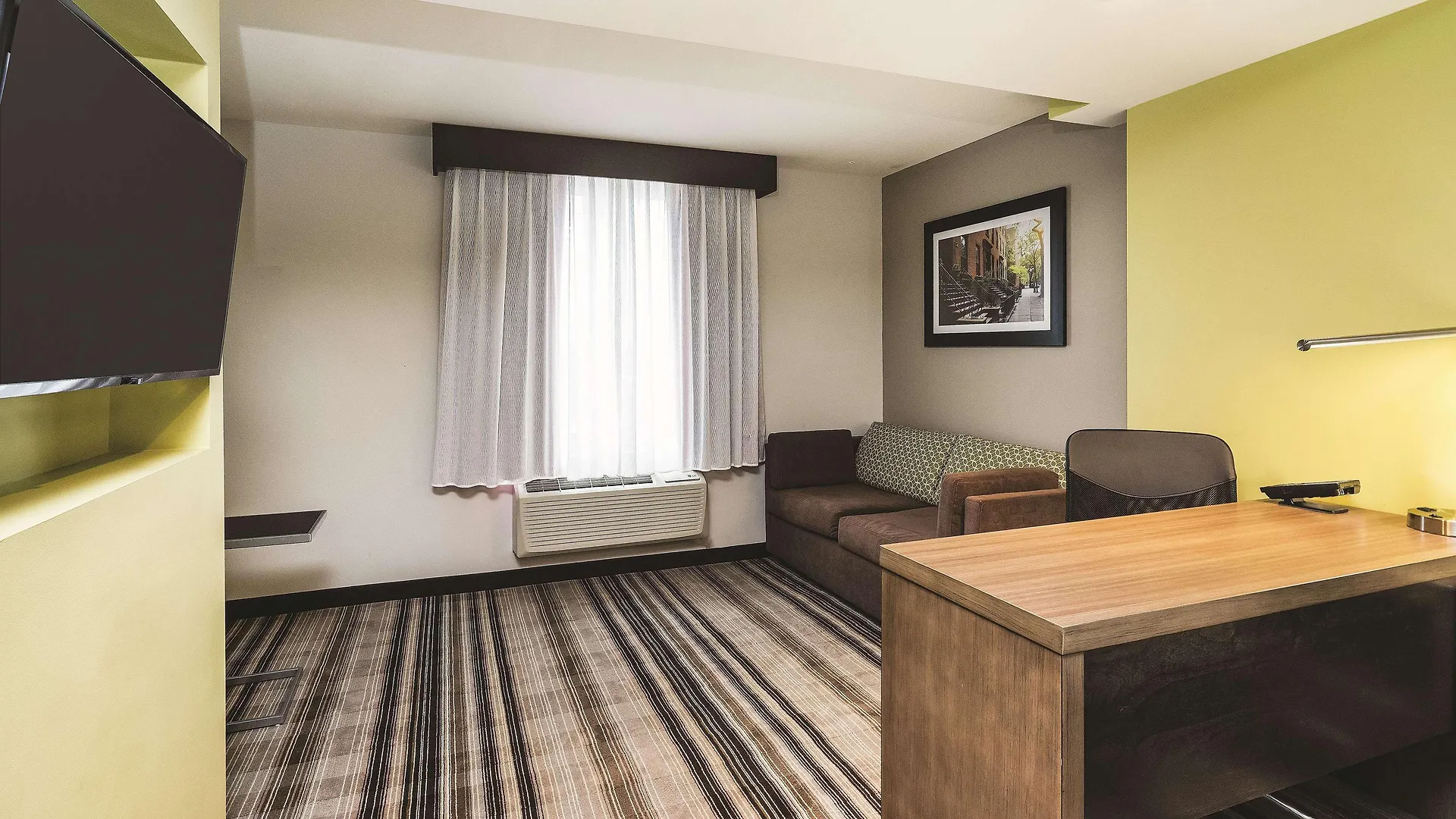 Hotel La Quinta By Wyndham Brooklyn Central New York